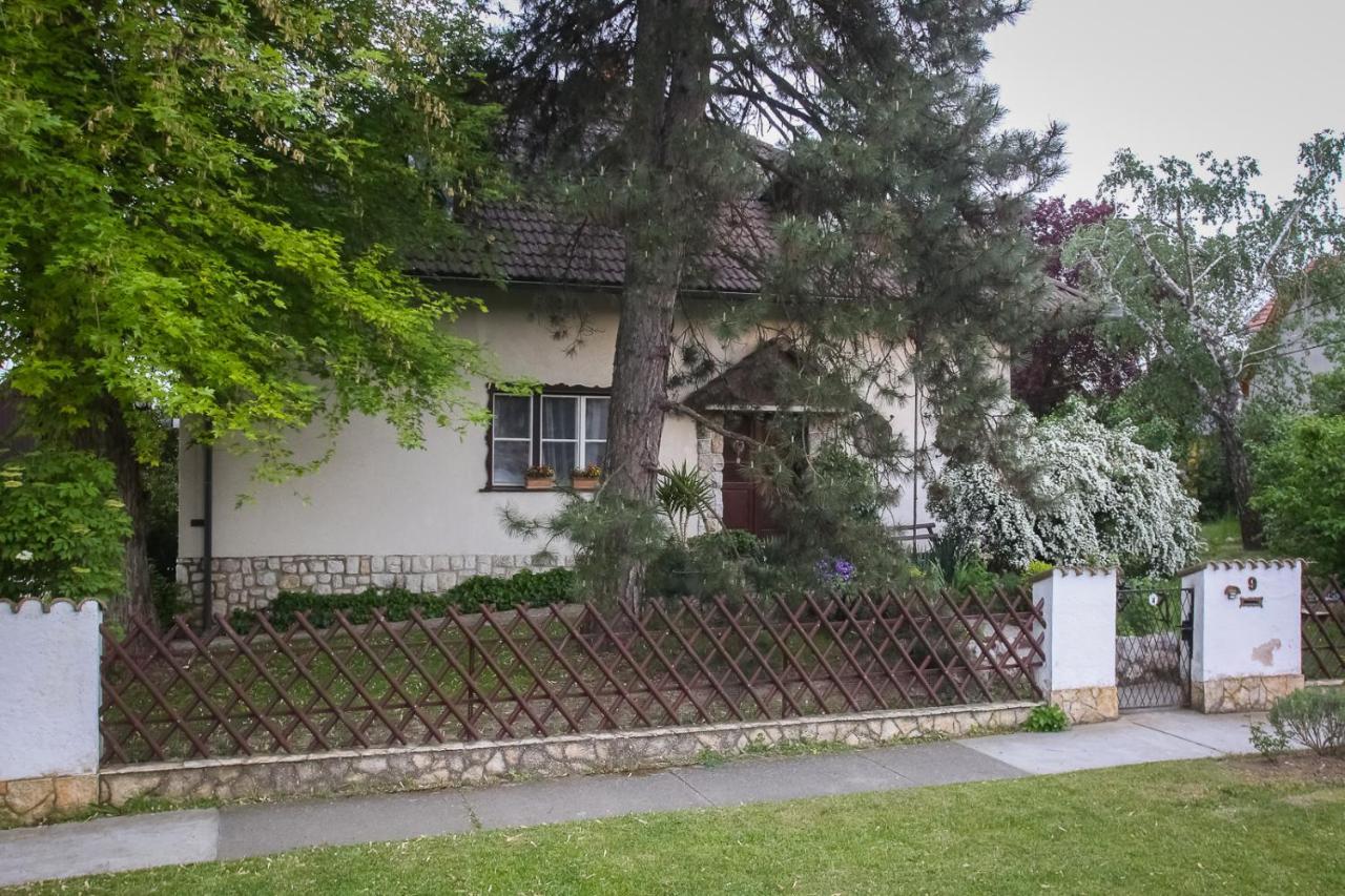 Hellenyi Apartmanok Harkány Εξωτερικό φωτογραφία